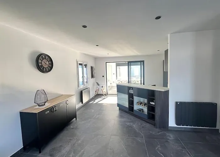 Avec Piscine וילה